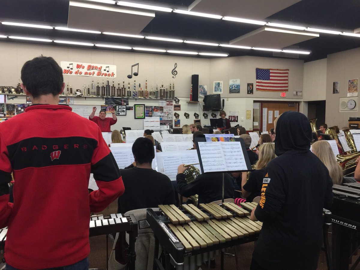 talouis's tweet image. Had a chance to “gues conduct” the last couple days at @RCHS_Hornets - great young musicians! @RCHSHornetHive #GoodBuzz 🐝🎶🎵🐝