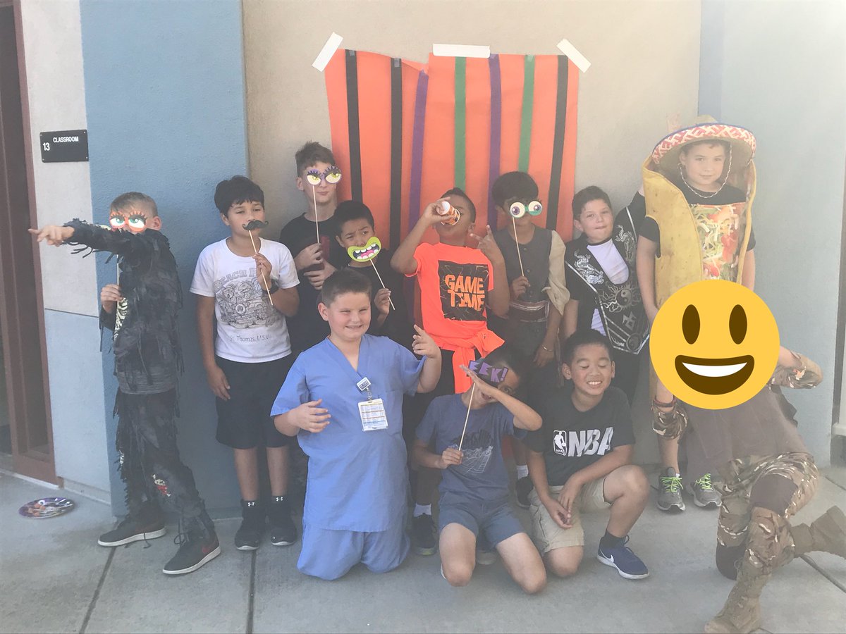 mrsorender's tweet photo. We had a great day celebrating Halloween: candle jar decorating, photo booths, STEM homes, “who am I?”, emoji’s and candy! 😹😽🍁🕷 https://t.co/xglvbmfOCc