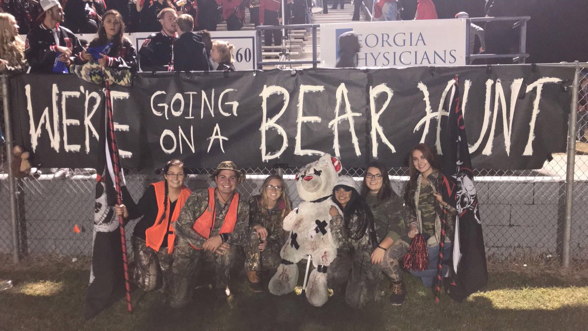 achs_theship's tweet image. We went on a bear hunt tonight!!🐻🚫