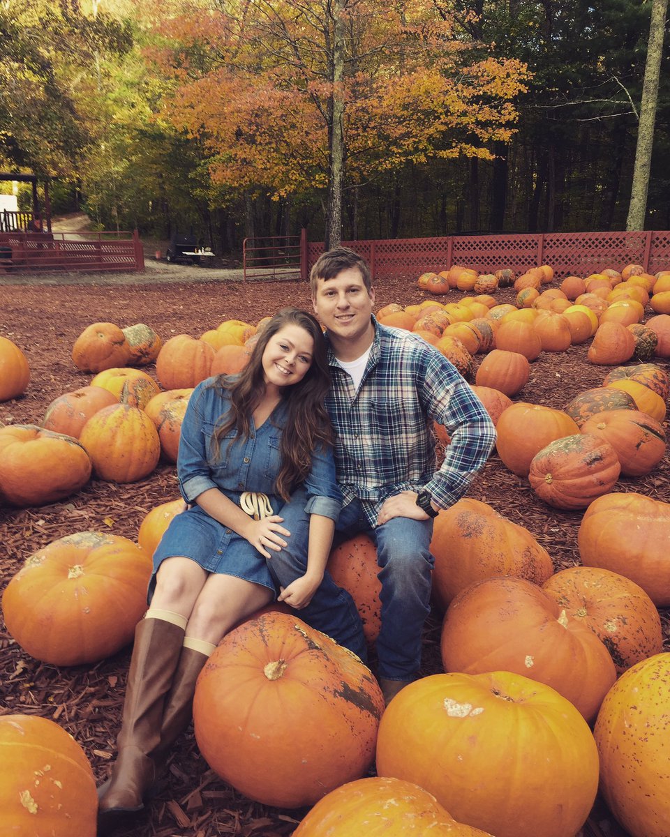 _bbollinger's tweet photo. happy birthday to my favorite human ever 😍 24 never looked so goooooooood 🤤☺️ i love you @w_nations https://t.co/092r9bbaTa