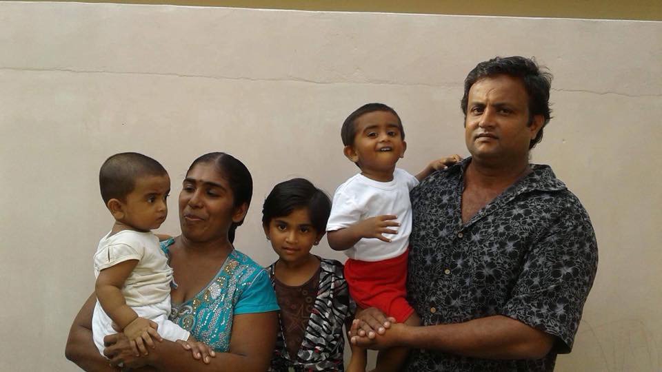 sulorammohan's tweet photo. #Jaffna #lka #microdebt 6 dead. mother poisons all kids n commits suicide due to loans. man suicides few months bck https://t.co/teIRgF6t0p https://t.co/Ub4TOXF1cY