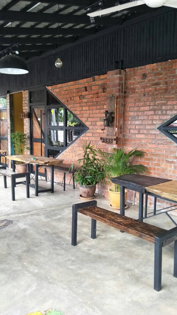RareheartG's tweet photo. Harga bilik bermula dari RM60 di Rareheart Guesthouse! Enjoy our simple and classic deco at our guesthouse! Contact 0196699888 / 0146079472 https://t.co/RUHhflGR2H