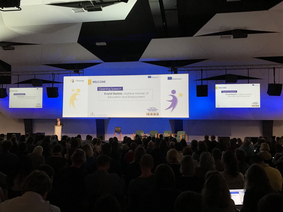 Maltese minister of education and employment <a href="/EvaristBartolo/">Evarist Bartolo</a> says -”one size fits all” is not an inclusive approach! #eTconf17 #eTwinning