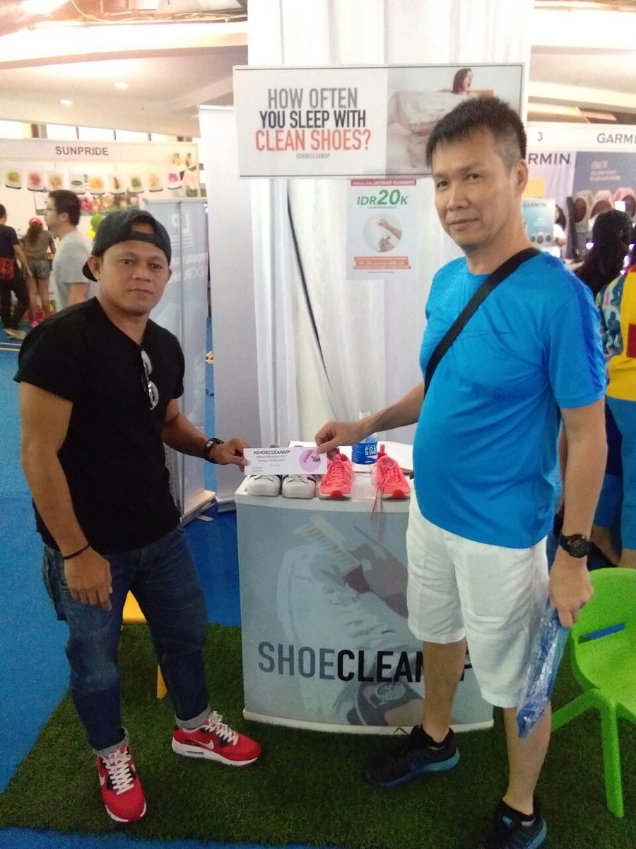 infocarfreeday_'s tweet photo. Buat runners yg mau sepatu nya dibersihkan setelah lari @TheJKTMarathon buruan ke booth #ShoeCleanUp di RPC Kuningan City sore ini :) https://t.co/e11n5Z2PVM