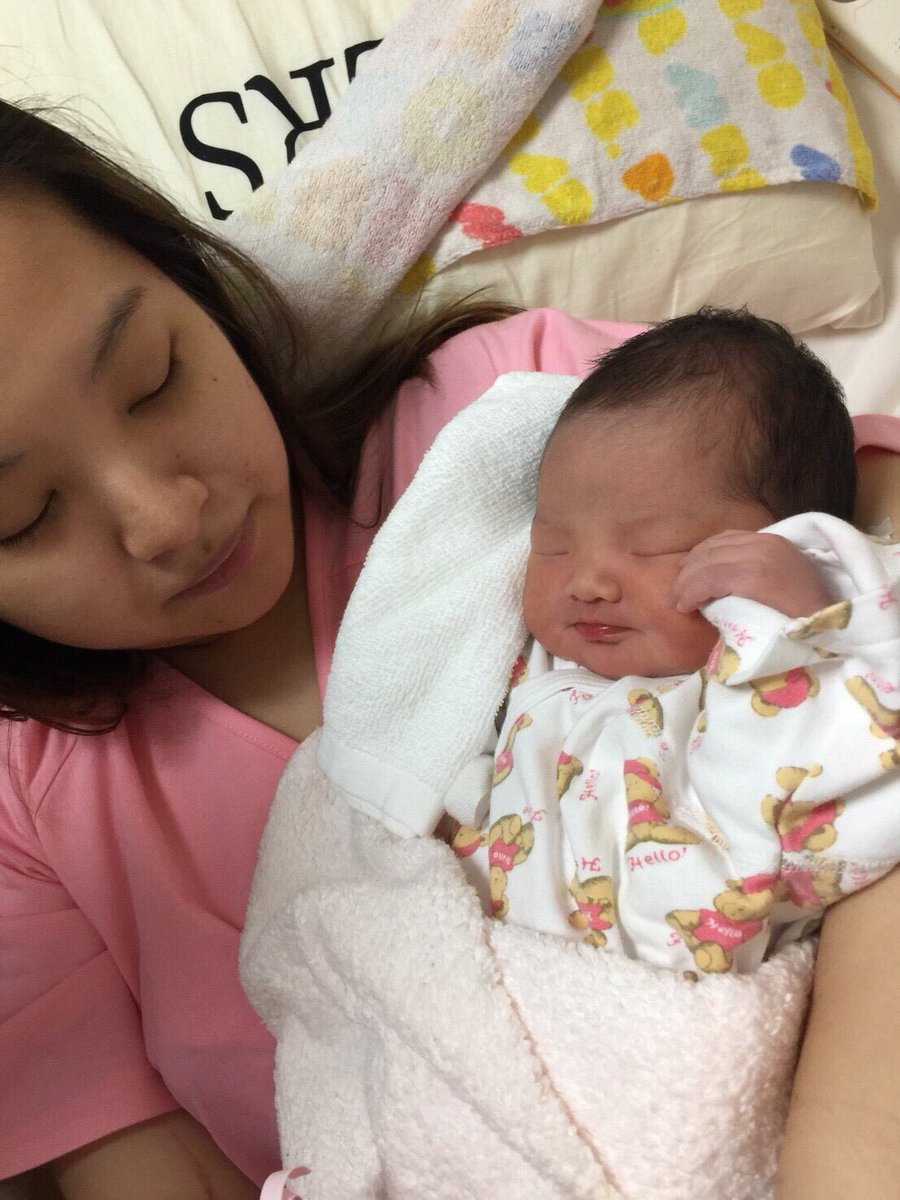 muraji42's tweet photo. 10月27日、元気でかわいい女の子が産まれました。
これからの成長がたのしみです。
マオも1カ月の入院���疲れ様。元気な子を産んでくれて、ありがとう。
これからも頑張ろう。
ジゲンもママがおらんのに、よく頑張った。

これからも笑顔の溢れる家族でいような。 https://t.co/QYWtpZg5p3
