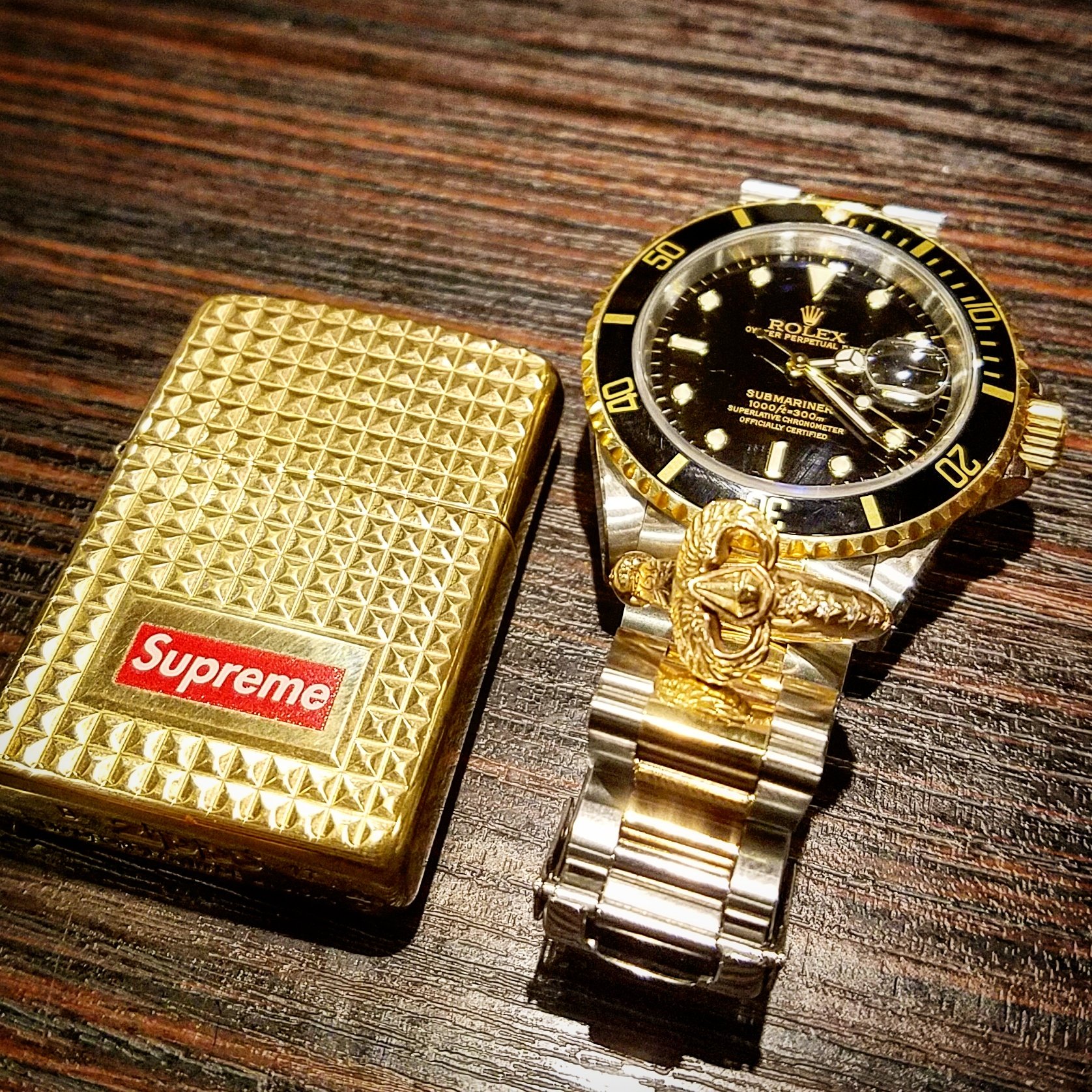 توییتر \ ☆NSH☆HIROMU در توییتر: «雨 #supreme #zippo #rolex