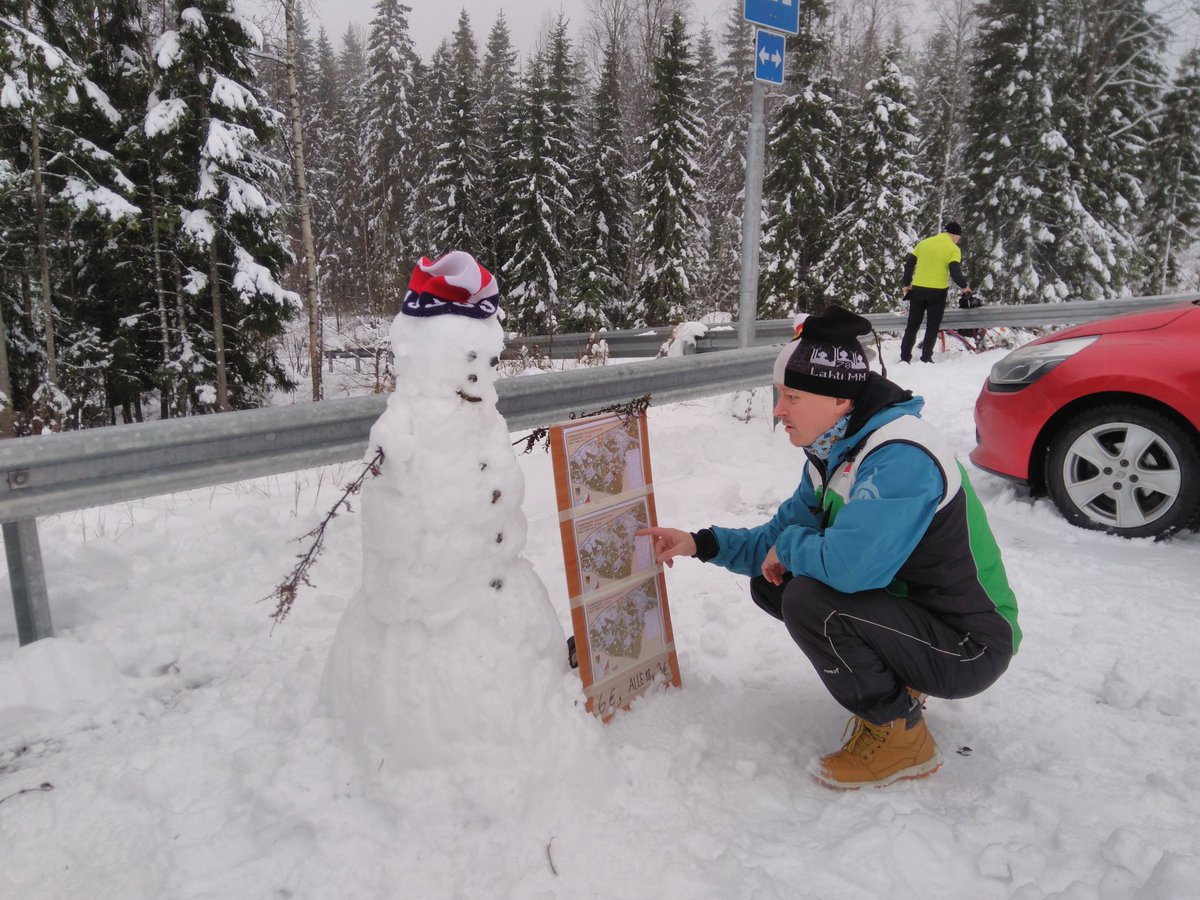 #talvirastit menossa teemaa mukaillen #lumiukko mukana #suunnistus
