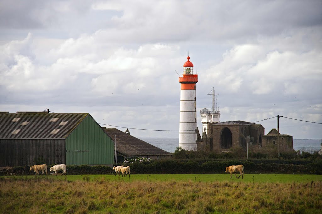 JiriJiriVeverka's tweet photo. Le phare de #StMathieu, vue depuis Keraere
@phare_StMathieu @FinistereTour @Revue_ArMen @BretaniaBzh @MarqueBretagne @francephoto https://t.co/tziATIB8XJ