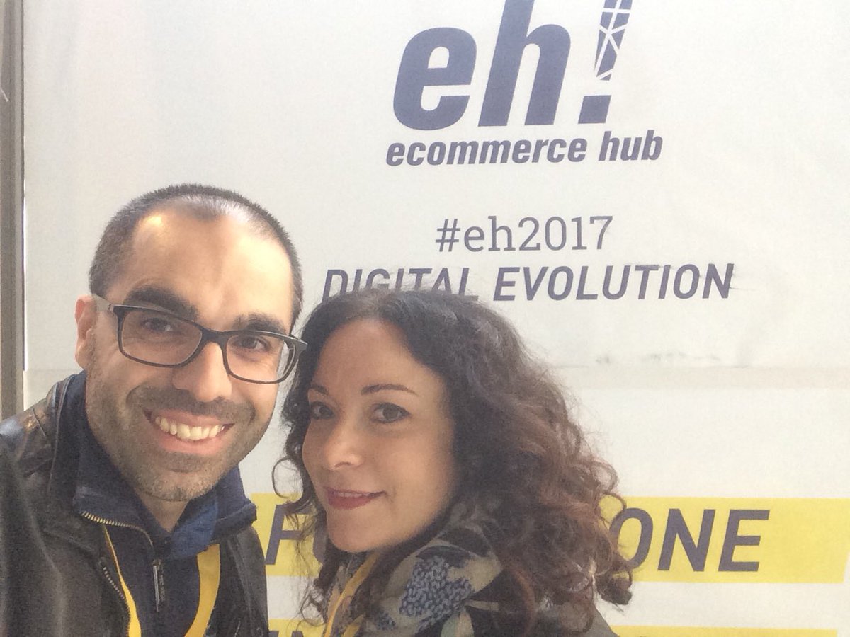 SalernoWeb's tweet photo. Presenti #eh2017 https://t.co/U8UM0OzM2w