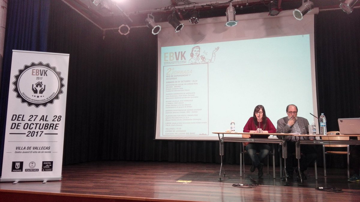 Da comienzo el #EBarriosVK con la presentación de Agustín Hernández y Olga Martínez. ¡Vente!