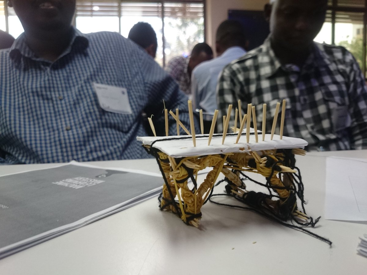 ediebax's tweet photo. #SHDDar2017 #design challenge winner @bunihub @sciencehackday @rahabroadband #ScienceHackDay https://t.co/vZjl5qTk2F