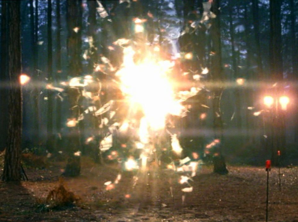 jamiek_jones's tweet photo. Need to watch this been a while #Primeval #Anomalies #TimeAndSpace #Connor #Abby #NickCutter #HelenCutter #Claudia #James #Stephen https://t.co/8EkhvvOKDf