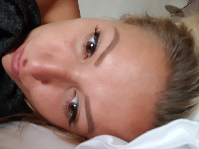 Good morning guys 😘😘 https://t.co/Qdu5Lz1ycH