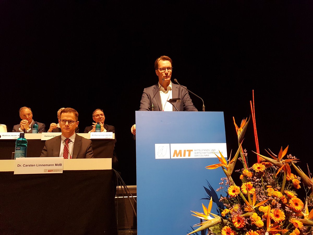 Los geht's! <a href="/HendrikWuest/">Hendrik Wüst</a> eröffnet die #ldv20. Jetzt auch live, drüben bei Facebook: m.facebook.com/events/7647775…