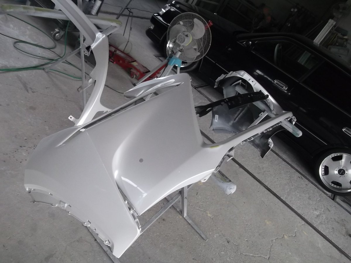 千葉松戸自動車板金塗装修理タキザワ自動車 レクサスnx0t フロントバンパー 修理 キズ 変形の修理です ディーラー では25万と言われたそうな レクサスのバンパー修理も千葉県松戸市タキザワ自動車へ レクサス レクサスバンパー修理 Nx0t 千葉松戸自動車板金塗装修理タキザワ自動車 レクサスnx0t フロントバンパー 修理 キズ 変形の修理です ディーラー では25万と言われたそうな レクサスのバンパー修理も千葉県松戸市タキザワ自動車へ レクサス レクサスバンパー修理 Nx0t