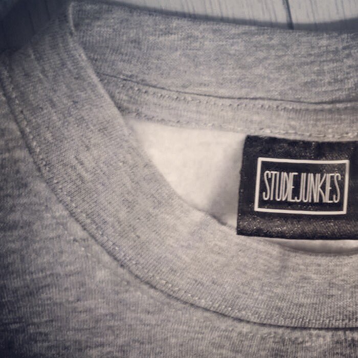 Even een terugblik naar onze eerste #sweater collectie! Nog steeds #trots! #studiejunkies
