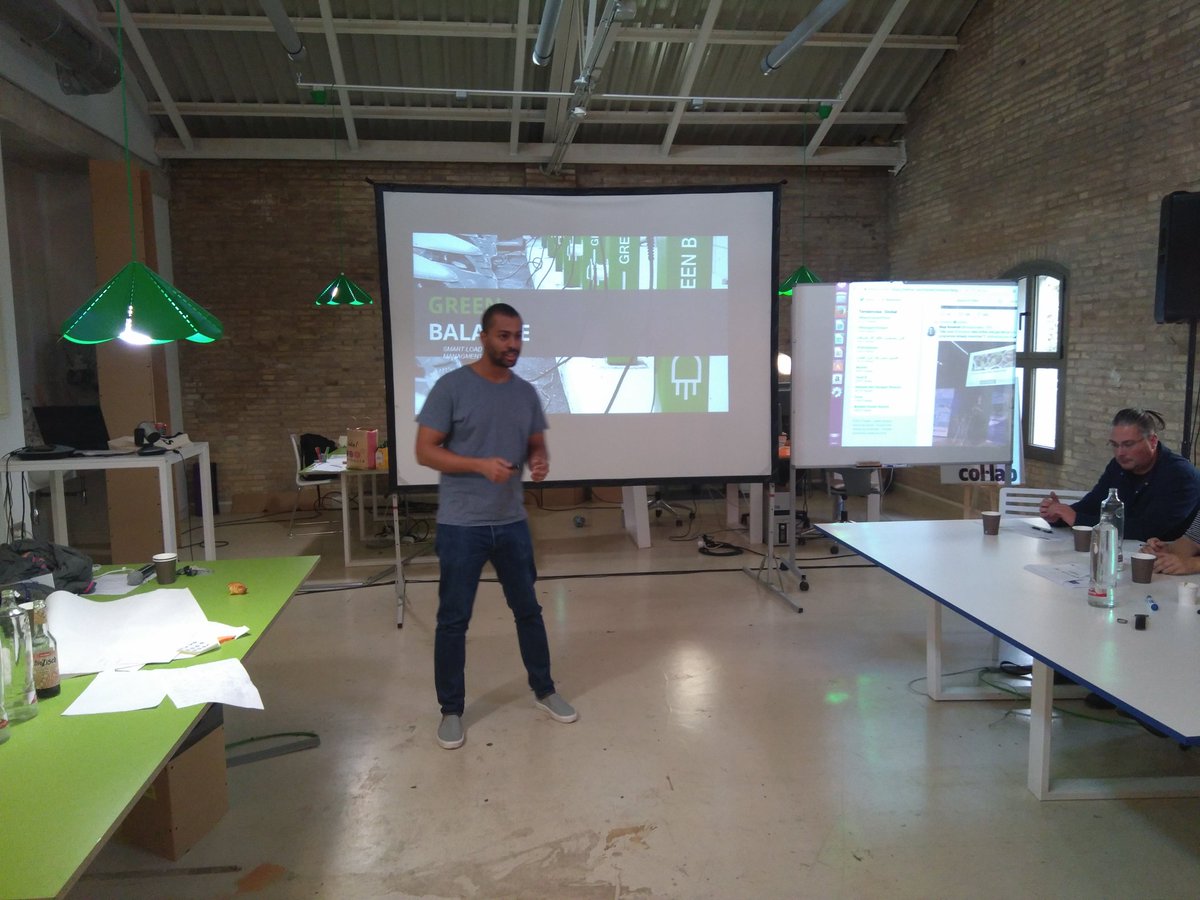 ClimateKICspain's tweet photo. #Greenbalance proposes to store energy from electrical cars while they are parked to provide energy demanding @GlobalClimathon @ClimateKIC https://t.co/akbD8XxB3K