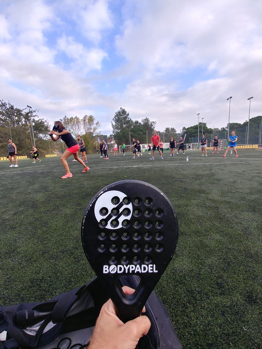 Gran ambiente en la sesión matutina de bodypadel en el <a href="/CE_Valldoreix/">Club Esportiu Valldoreix</a> y <a href="/BTT_Academy/">BTT Tennis Academy</a> 💪💪