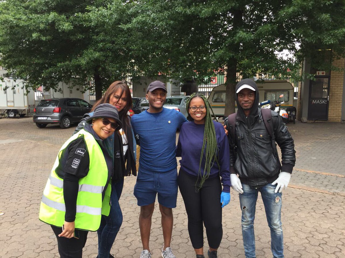 patsonmusiiwa's tweet photo. We are here today #TeamRotaract #AreSebetseng https://t.co/VFjTQAdcNU