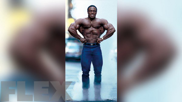 FLEX_Magazine's tweet photo. A 3-day training split for less-than-perfect genetics: https://t.co/kbdsqH91nd https://t.co/N8gPyDMWHU