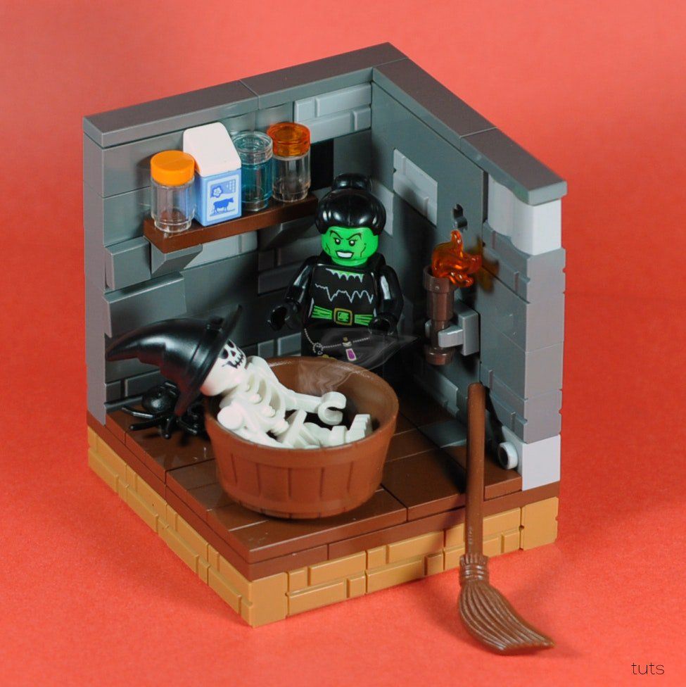 Double, double toil and trouble! Something wicked is brewing in this vignette by #brickly artist Thirdworldlego

bit.ly/2xor7dw
