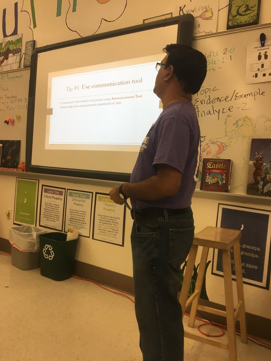 sherrydattola's tweet photo. Shiv teaching bb tips! @CPSB_TTC  #tntcon19 https://t.co/JVM5FDJBM8