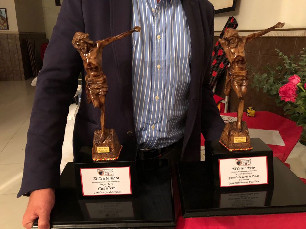 Para Jaral el Cristo Roto a la mejor Corrida y al mejor Toro "Cudillero" de la feria de San Marcos , Aguascalientes 2017 . @acirfiestabra