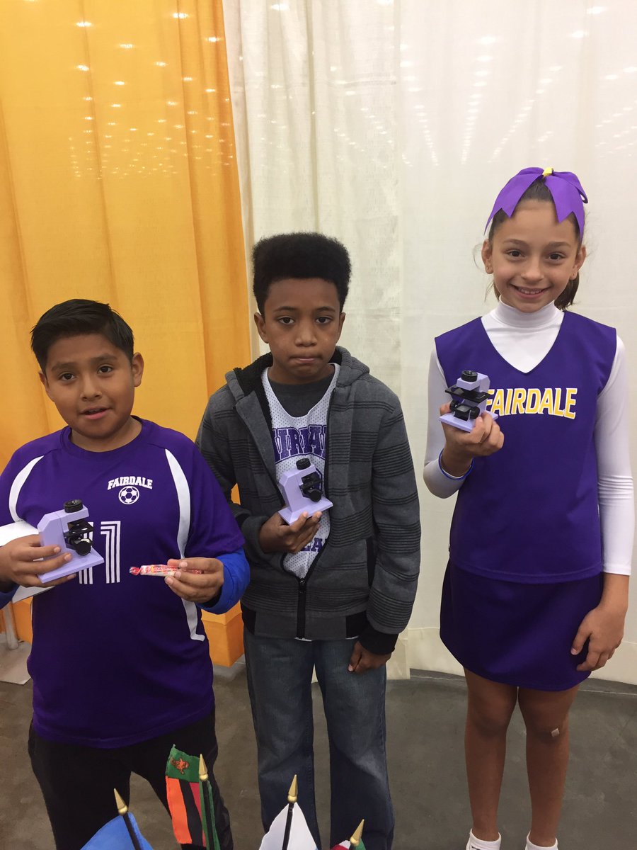 robinkaukas's tweet photo. Showcase of Schools! Fairdale students representing! Thanks kids! https://t.co/uDNCn1TnQs