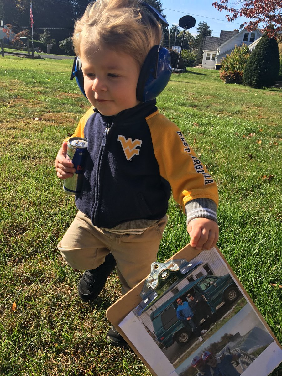 1auren_ash1ey's tweet photo. Game Day Ready #letsgooo #sidelineswagger #mountaineers https://t.co/VTvcSXzHCo