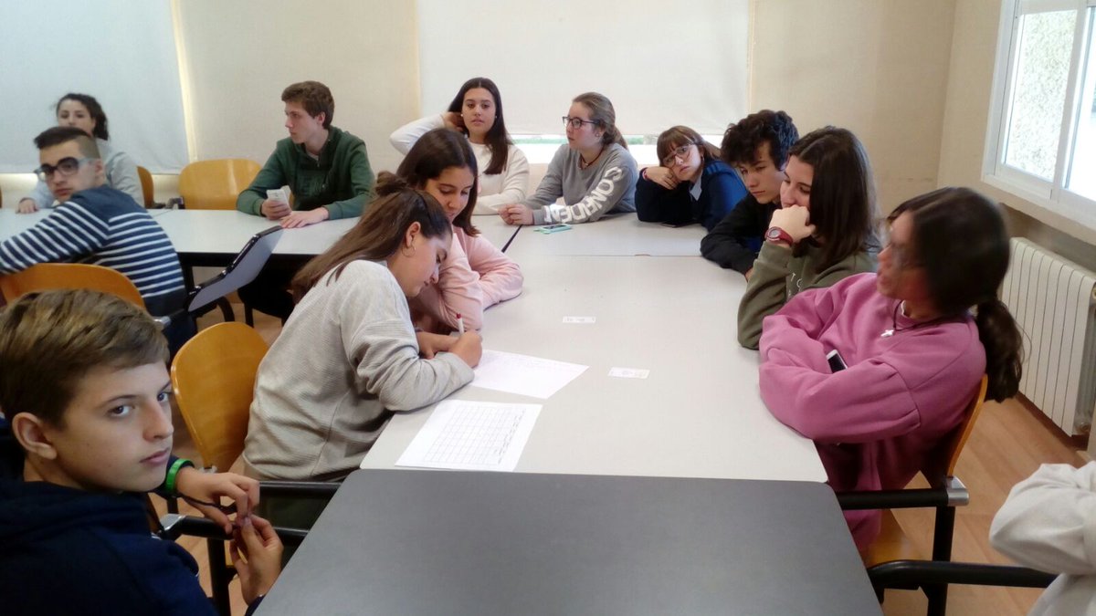 Red_SAFAJerez's tweet photo. Arrancamos este curso en la #asamblea de la #rsj aprendiendo y formándonos para el cambio ¡Pronto comenzamos el grupo completo! @safajerez https://t.co/matMO43iJY