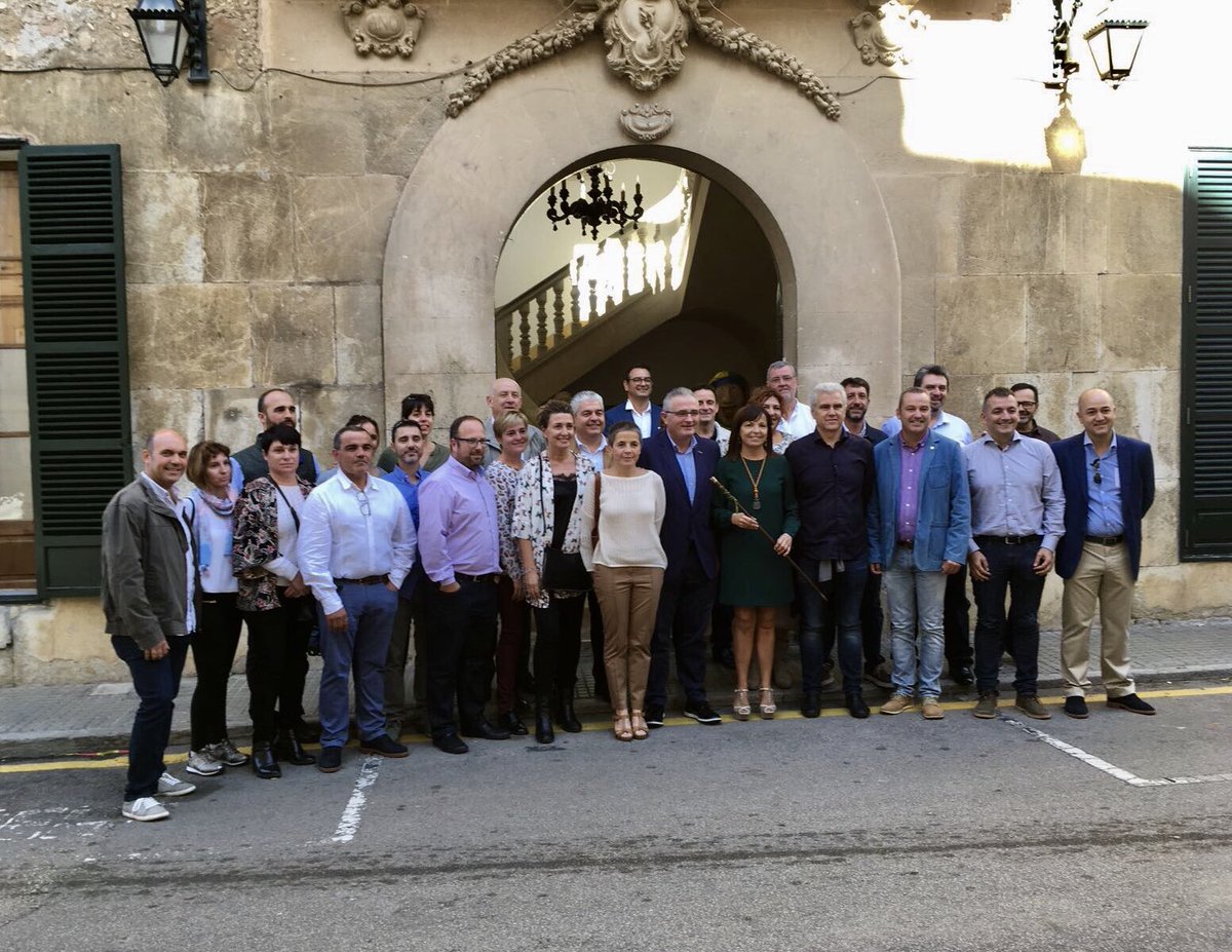 JaumeFont_'s tweet photo. Ja tenim nova batlessa a #Manacor: @CatiR_Manacor! @ElPi_IB està molt orgullós de tu i del teu equip d’@elPiManacor. 😊 Enhorabona i encerts! https://t.co/3yx85DQRPq