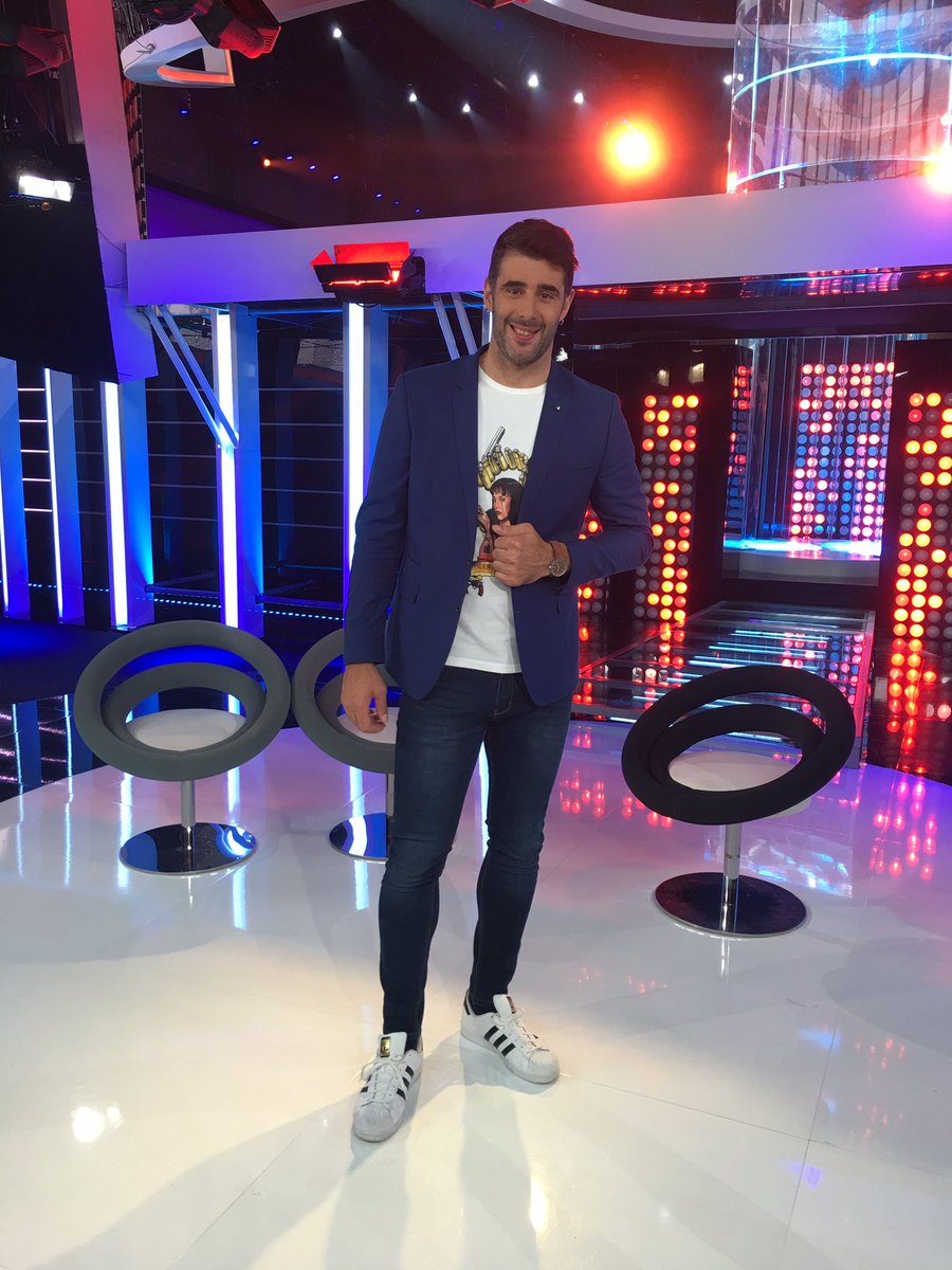 Pues esto fue ayer <a href="/TuCaraMSuena/">TuCaraMeSuena</a> !! Pero hoy toca #Balonmano !!! #díadepartido