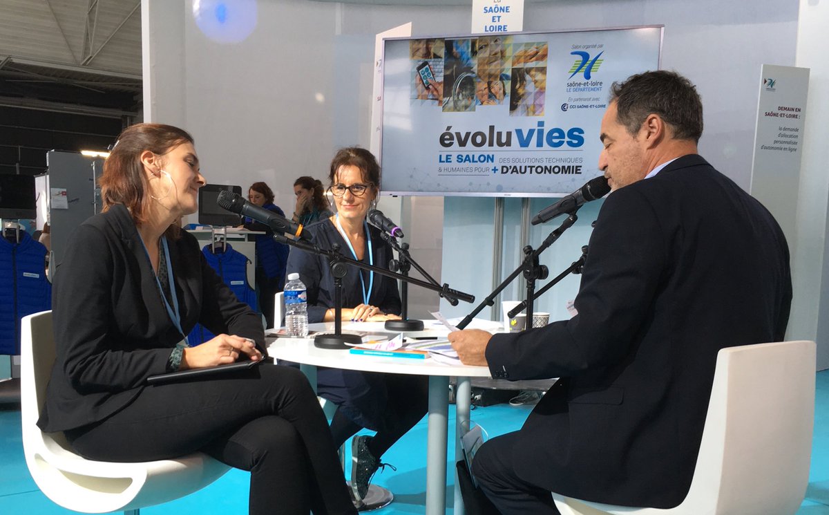 stephaniepouli6's tweet photo. #INFODB Présentation de Solis & Go au salon #EvoluVies https://t.co/dMzFO7dMWA