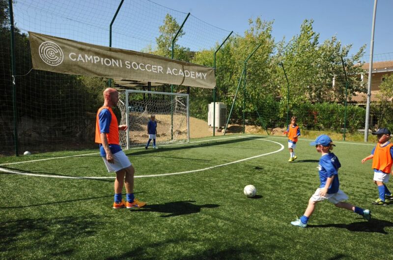costanavarino's tweet photo. It was a pleasure to host Campioni Football Academy &amp; @vancole9 in @costanavarino ! Till next time! https://t.co/bb2yA7NMbU