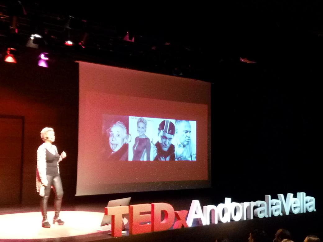 AnaSnchzMoreno's tweet photo. Intel•ligències múltiples i #ArquitecturesEmocionals amb l' @SSteinbrecht al @TEDxAnd #TEDxAnd https://t.co/YO1NMGHvcP