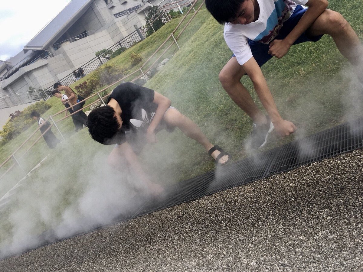 Shuuta スマホ スマホ スマホ この世の全てを手に入れた男 海賊王ゴールド ロジャー 彼の死に際に放った一言は人々を海へ駆り立てた 俺のスマホか 欲しけりゃくれてやる 探せ この世の全てをそこに置いてきた 男たちは沖縄を目指し 夢を追い