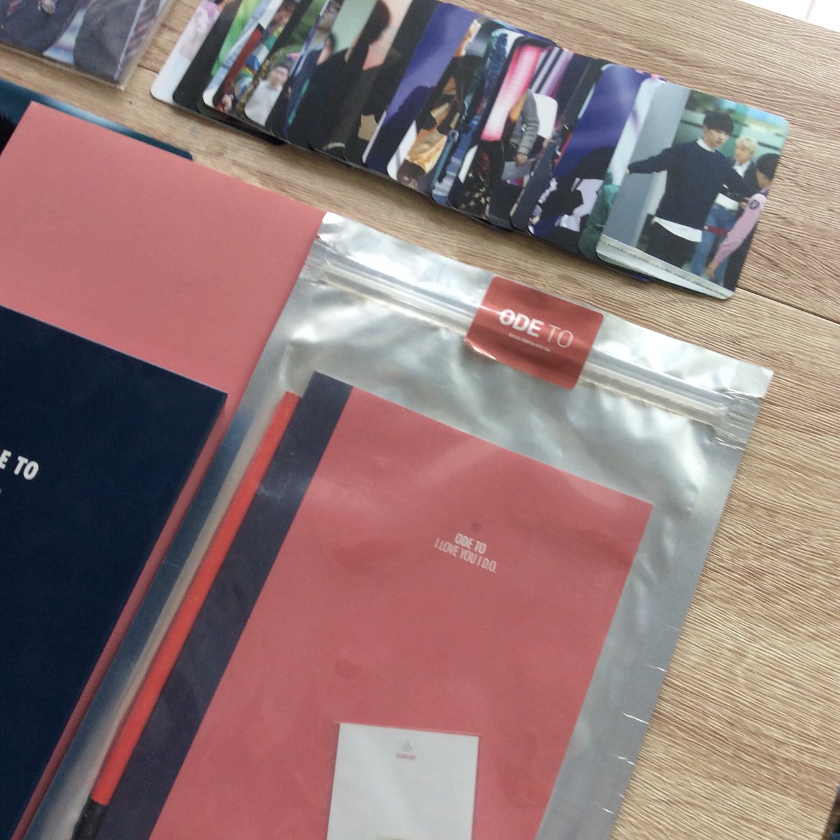 voiqado's tweet photo. (Pls rt🙇)
VDO &amp; Photobook Ode To
@ suaveisland 600 ฿ เปิดแค่ครั้งเดียว 
ส่งลทบ 40 ems 60 นัดรับสยามได้น้า💕
#ตลาดนัดexo #EXO https://t.co/OcXB06b1Zk