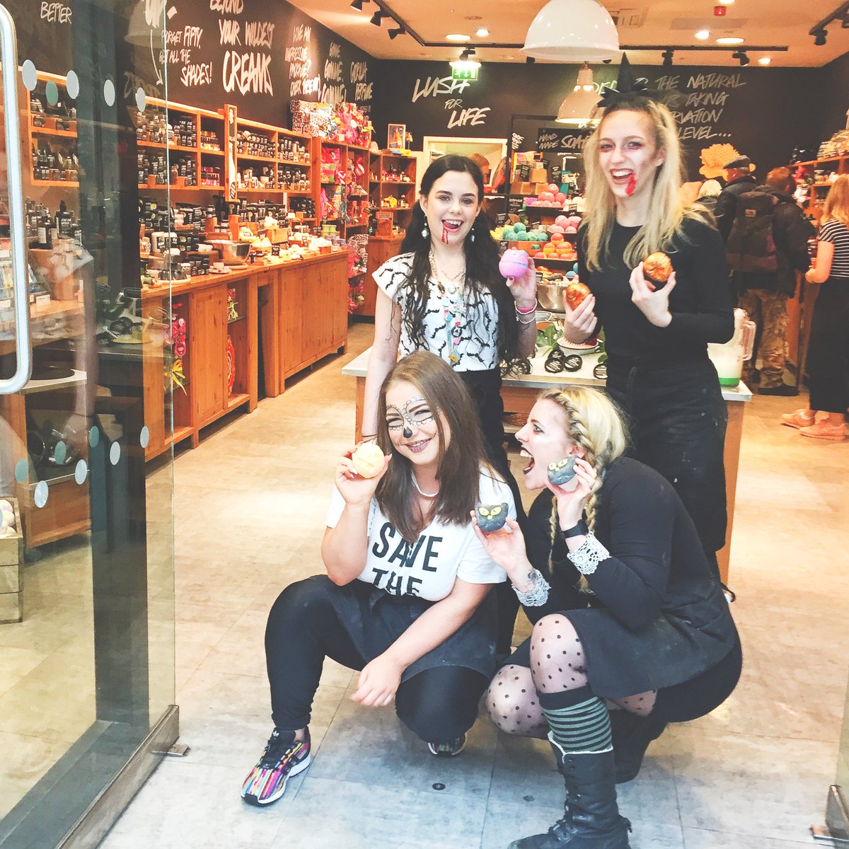 Lush Stirling tweet media