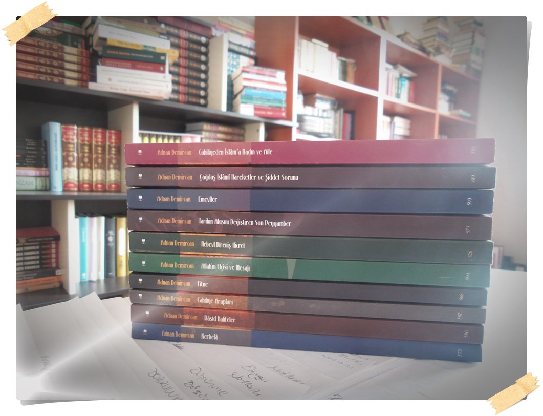 Dostlar bir çok kitap vermiş bilmem OKUsam mı? OKUmasam mı? -III
☺️☺️☺️