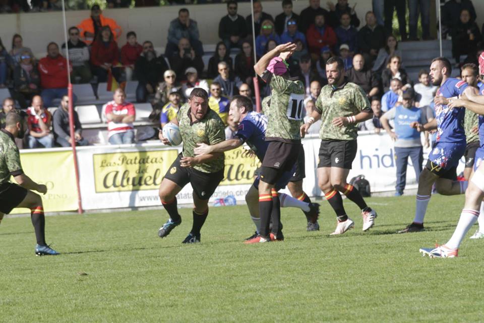 Descanso #Rugby la <a href="/Gendarmerie/">Gendarmerie nationale</a> 🇨🇵va por delante ¡Ánimo a nuestro equipo 🇪🇸! #Ejércitoconeldeporte #PepeRojo #Valladolid <a href="/france_espagne/">La France en Espagne 🇫🇷🇪🇸</a> ️