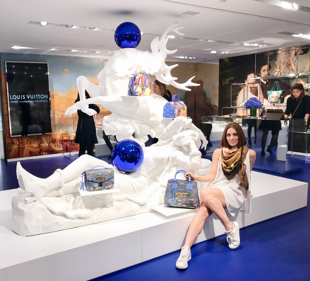 chloemorganlive's tweet photo. Thank you @louisvuittonmilan for the personal tour of your pop up exclusive collection yesterday❤️
#louisvuittonmaster2 #masterwave #master2 https://t.co/SFy7bywu1d
