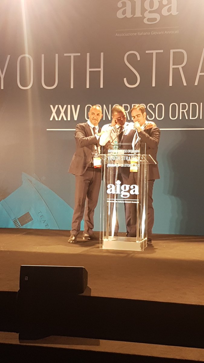 giovaniavvocati's tweet photo. Eletto per acclamazione #AlbertoVermiglio  
Nuovo #PresidenteNazionaleAiga 
Competizione Condivisione
Unita' Amore per #Aiga https://t.co/pSmVgYhnD9
