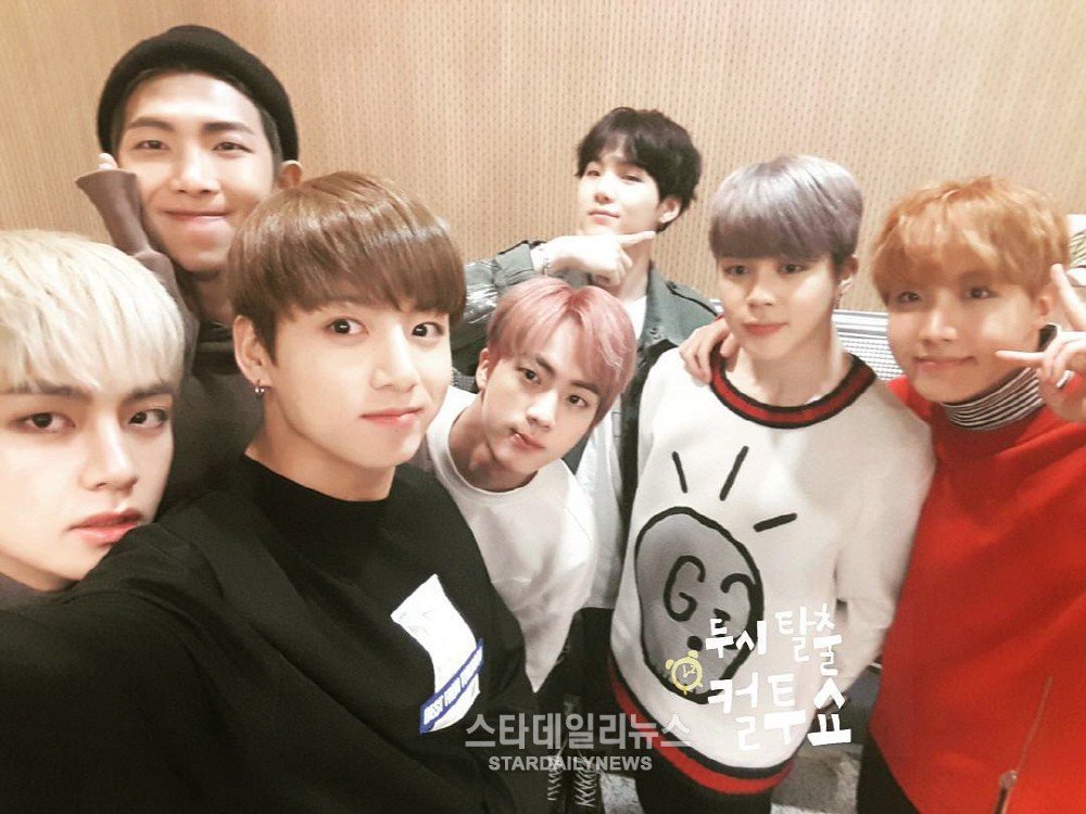 bts_xregion's tweet photo. Buenos dias!!!
Cómo han estado?? ^^ espero que bien, no olviden sus votos para MAMA ♡ todo voto cuenta ^^
Que tengan un lindo día
#Kat7 https://t.co/fp2Fjwh9Iw