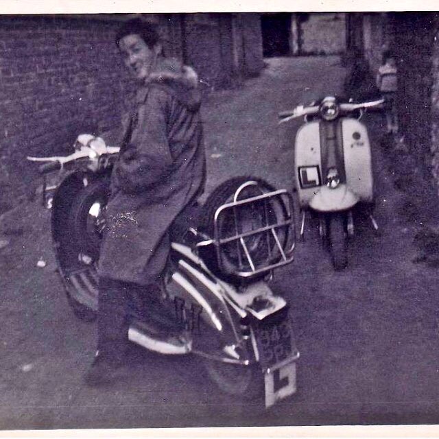 techneonoir's tweet photo. #mods #1960s #lambretta #vespa #history #fashion #retro #kinks #art #smallfaces #moddette #style #scooter #uk https://t.co/qI06HAb08E