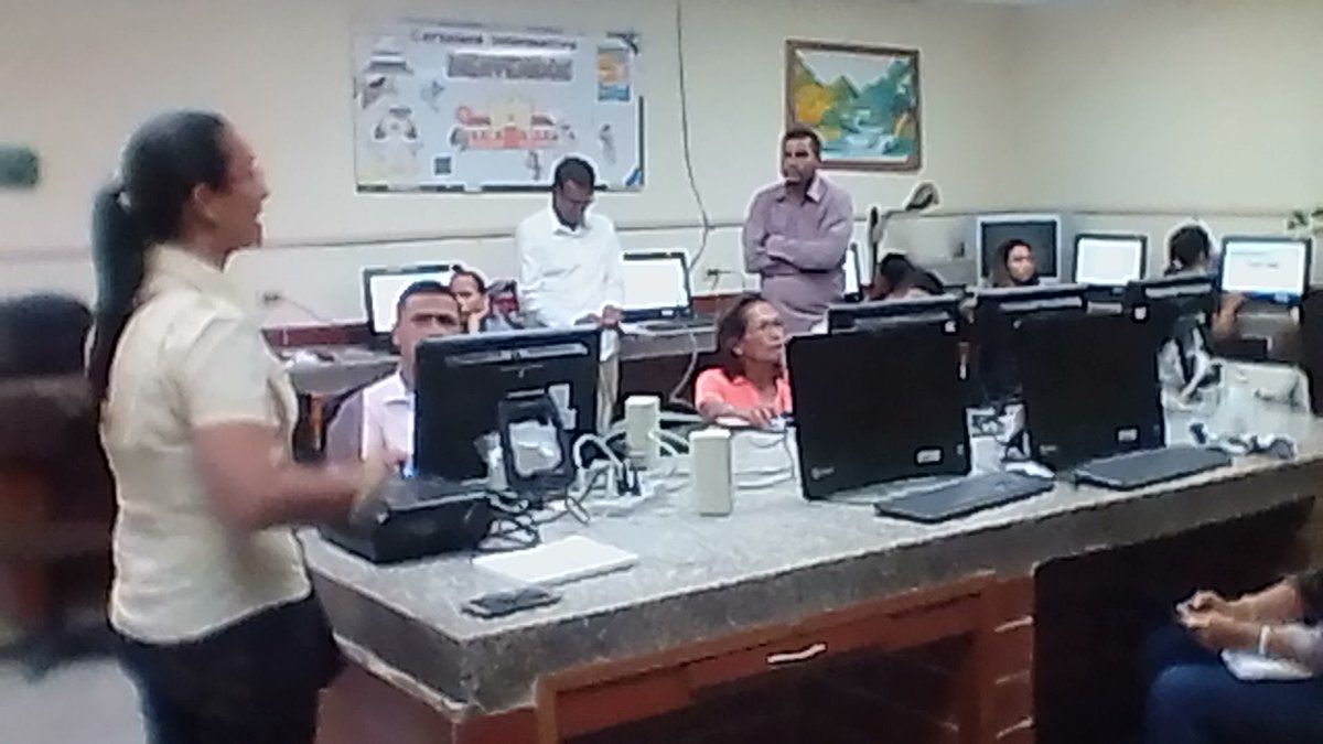 CdeInvsucre's tweet photo. Jornada de Formación Estadal en Redes Sociales TWITTER. Conformación Tropa Educativa Twittera Edo. Sucre @JauaMiranda https://t.co/UbFxEZGXj3