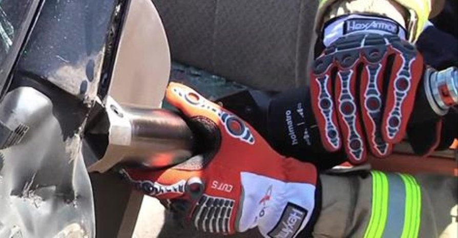 TECGENPPE's tweet photo. Excellent #quickcuts video with Todd Taylor on "Multiple Tools for Making Space." #extrication #tecgenppe https://t.co/u1oa4TJTzr https://t.co/4H9yEAWDFj