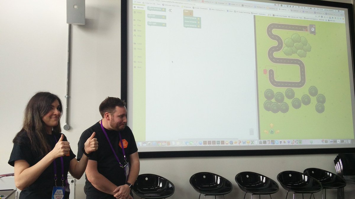 goobric's tweet image. @CelineBoudier &amp;amp; @j4mes_holland demo-ing #RapidRouter @mozillafestival #MozFest17 L7-Rm703