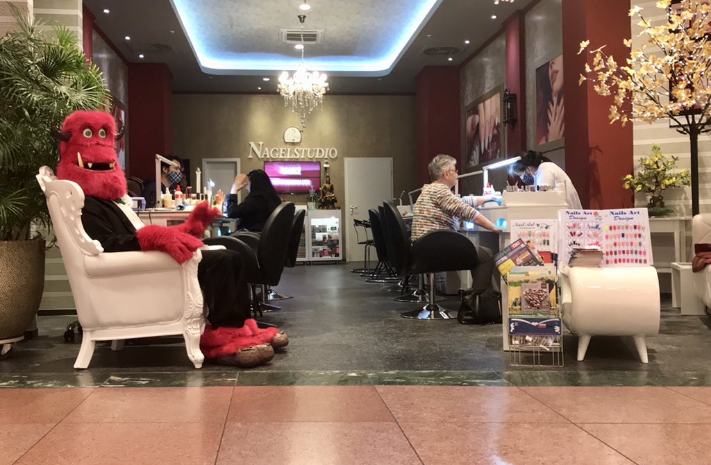 Mr. Nee Wollah wurde im Schloss gesichtet. Poste ein Selfie mit ihm unter #NeeWollah und gewinne. dasschloss.de/neewollah
#NeeWollah