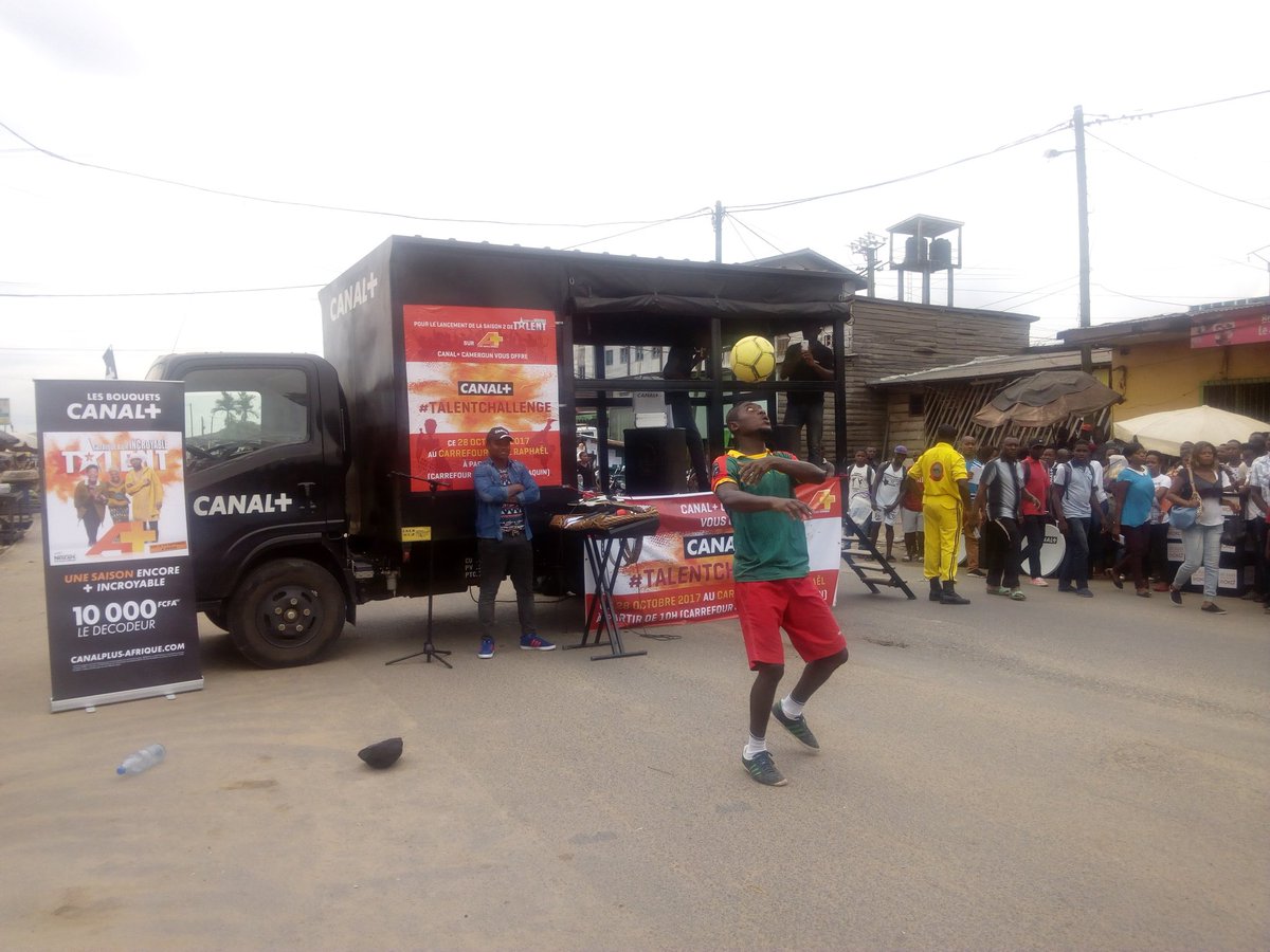 lovelaureMeke's tweet image. Jongleur qui convainc le jury et le public 
#TalentChallenge 

@Frankywilly