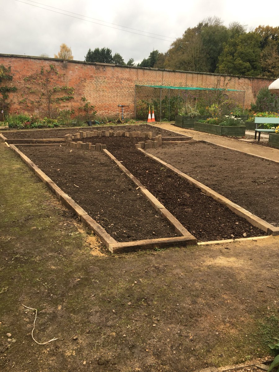 FOMP_Derby's tweet photo. We’ve had some work done to the garden this week! A new bed design made with the sleepers of the train track on the park! https://t.co/npiNei2Vcs